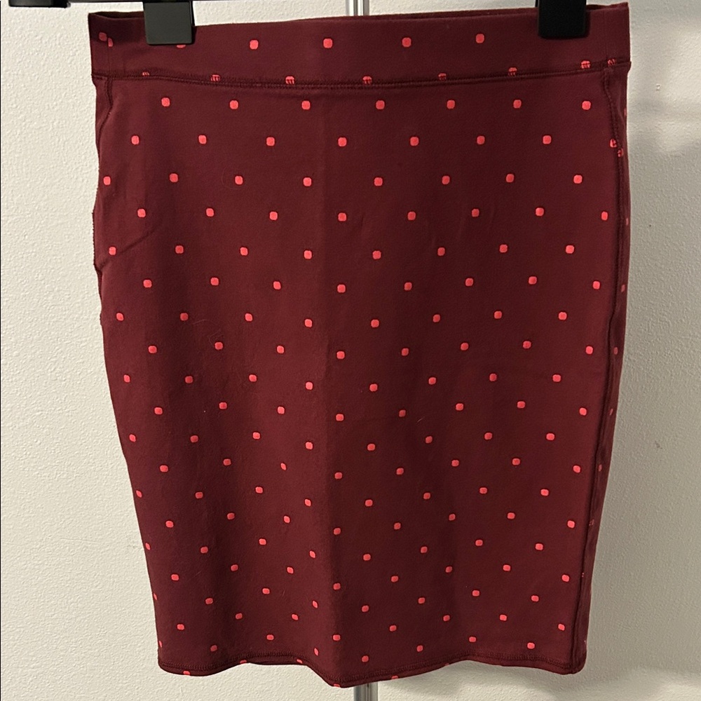 Old Navy Burgundy Polka Dot Pencil Skirt
